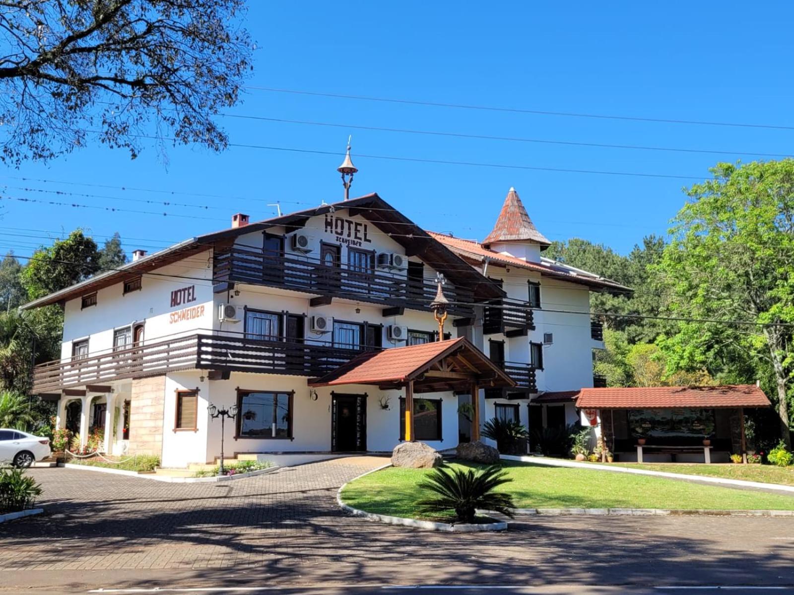 Hotel Schneider เตรเซชิเลียส ภายนอก รูปภาพ